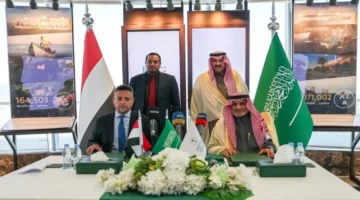 بدعم سعودي.. وزير التعليم العكبري يوقع اتفاقية تنفيذ 5 مشاريع تعليمية لليمن